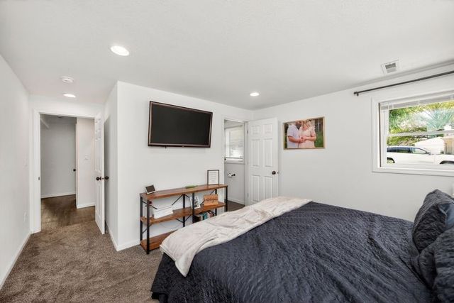 1305 Meadow Drive, Norwalk, IA 50211