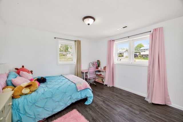 1305 Meadow Drive, Norwalk, IA 50211