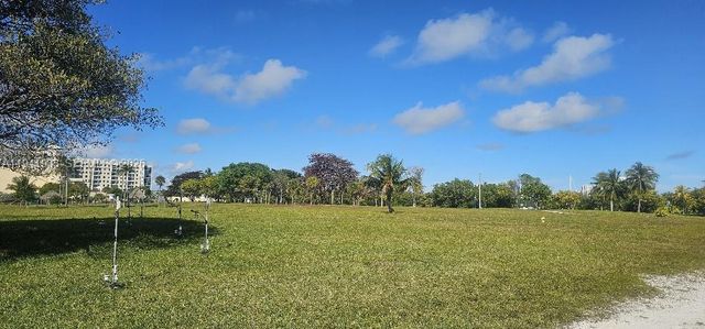 2620 NE 135th St 431, North Miami, FL 33181