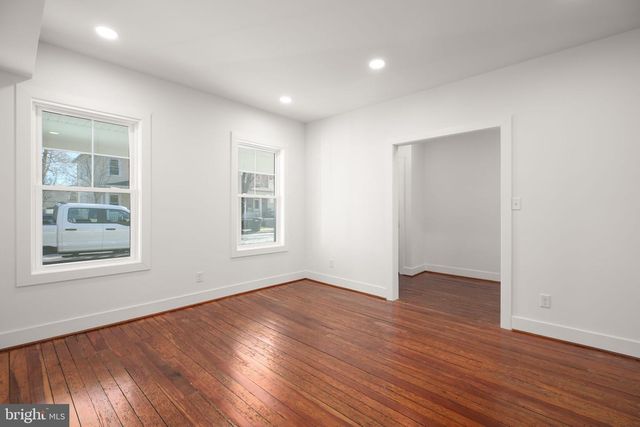 1606 CHARLES ST, Fredericksburg, VA 22401