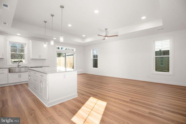 1606 CHARLES ST, Fredericksburg, VA 22401