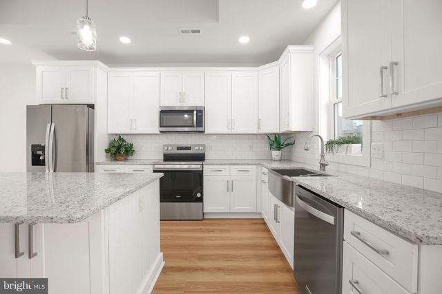 1606 CHARLES ST, Fredericksburg, VA 22401