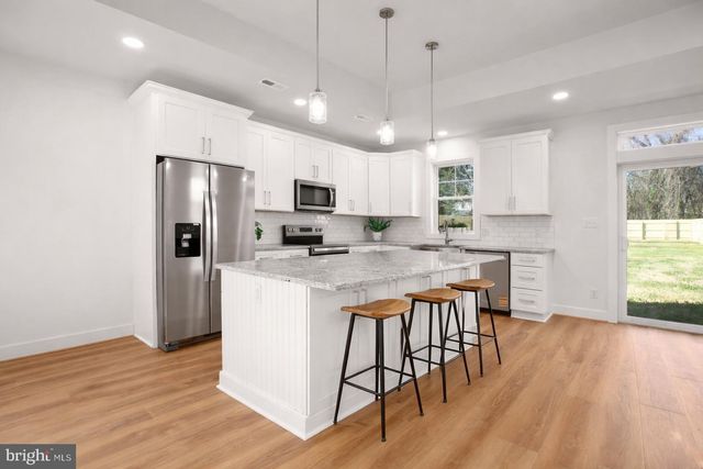 1606 CHARLES ST, Fredericksburg, VA 22401