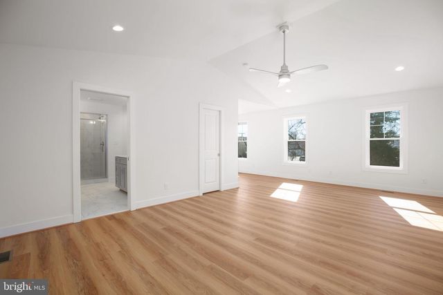 1606 CHARLES ST, Fredericksburg, VA 22401