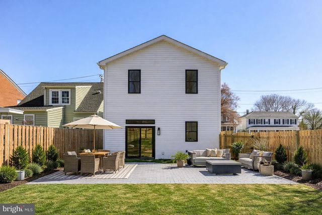 1606 CHARLES ST, Fredericksburg, VA 22401