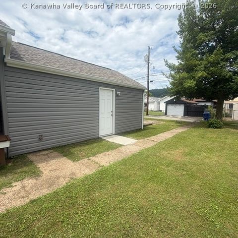 5122 Lancaster Avenue, Charleston, WV 25304