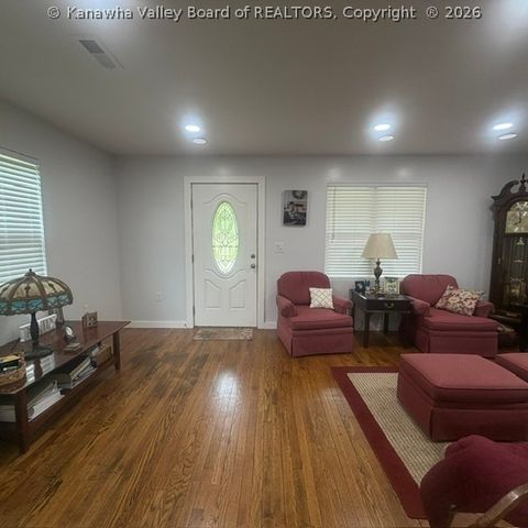 5122 Lancaster Avenue, Charleston, WV 25304