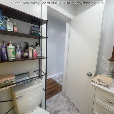 5122 Lancaster Avenue, Charleston, WV 25304