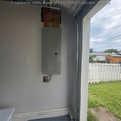 5122 Lancaster Avenue, Charleston, WV 25304