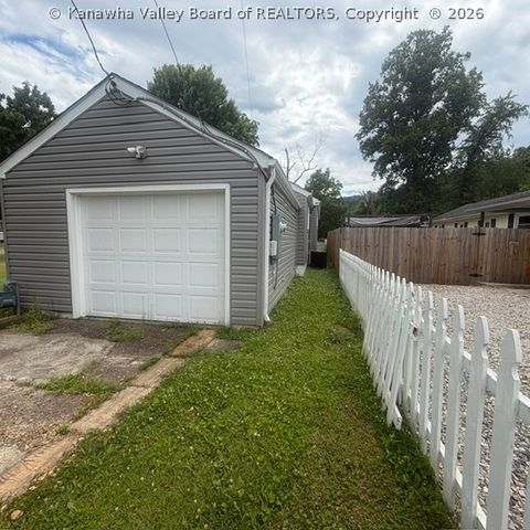 5122 Lancaster Avenue, Charleston, WV 25304