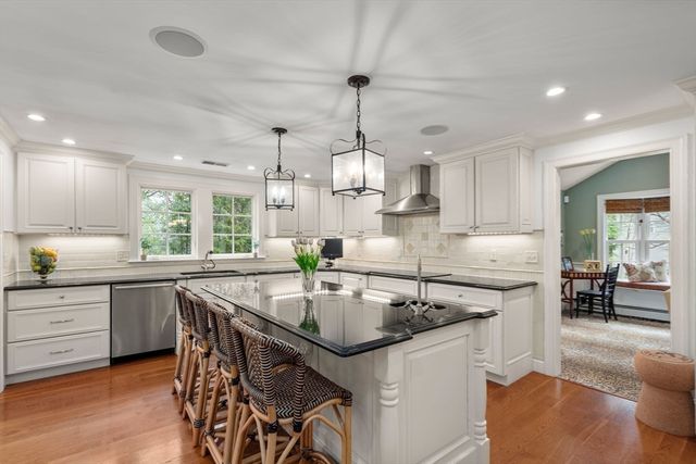 80 Pokonoket Ave, Sudbury, MA 01776