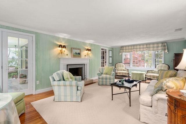 80 Pokonoket Ave, Sudbury, MA 01776