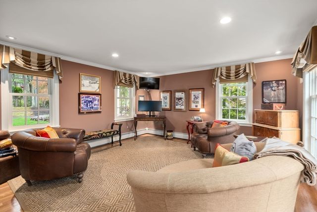 80 Pokonoket Ave, Sudbury, MA 01776