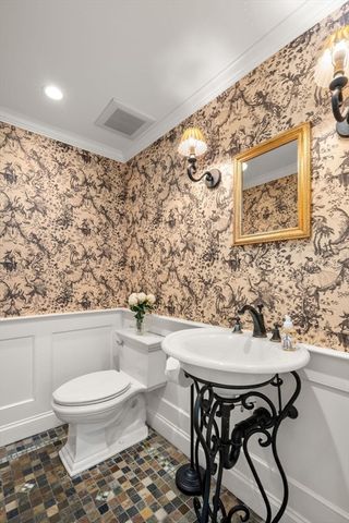 80 Pokonoket Ave, Sudbury, MA 01776