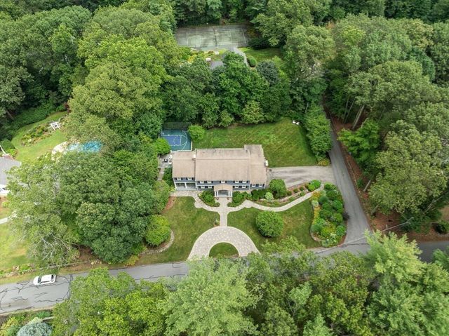 80 Pokonoket Ave, Sudbury, MA 01776