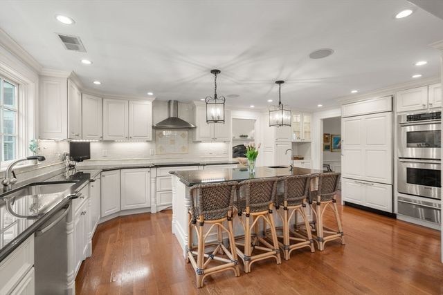 80 Pokonoket Ave, Sudbury, MA 01776