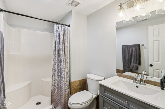 111 Meadow Creek Boulevard, Whiteland, IN 46184