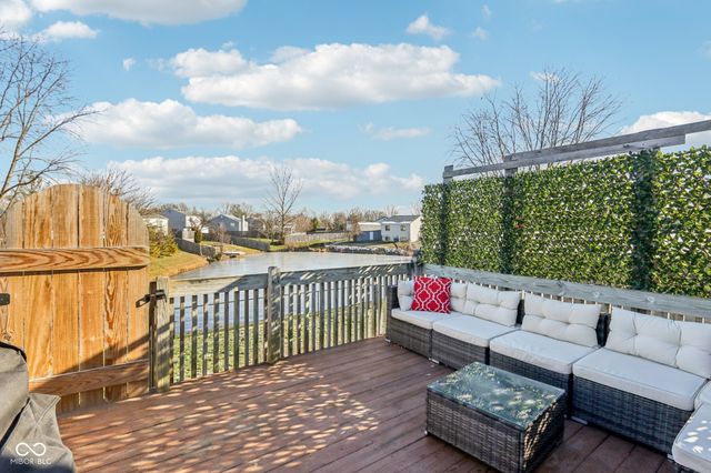 111 Meadow Creek Boulevard, Whiteland, IN 46184