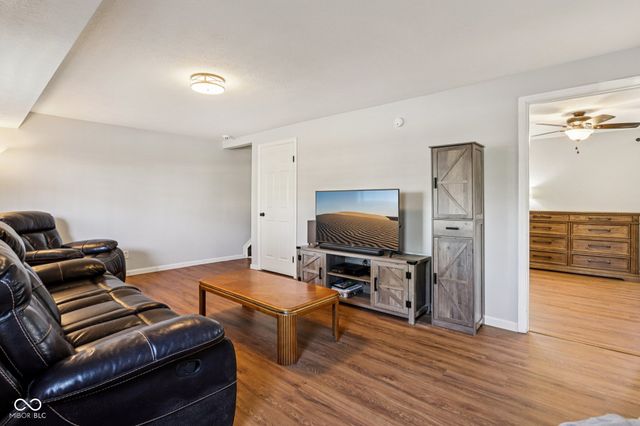 111 Meadow Creek Boulevard, Whiteland, IN 46184