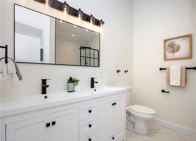 31 Prescott Hall Road, Newport, RI 02840