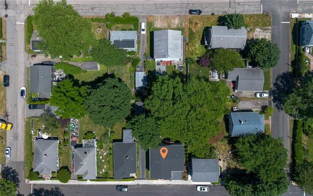 31 Prescott Hall Road, Newport, RI 02840