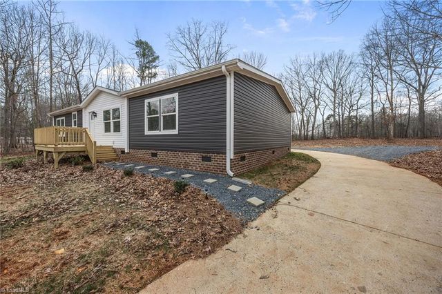 430 Cabin Creek Drive, Denton, NC 27239