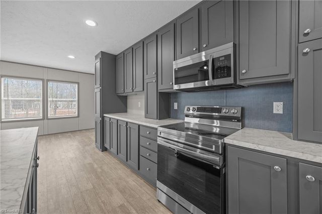 430 Cabin Creek Drive, Denton, NC 27239