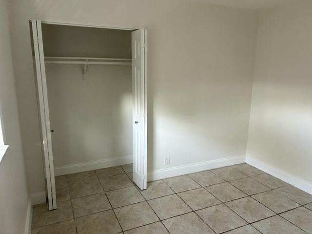 51 NE 24th Street 4, Wilton Manors, FL 33305