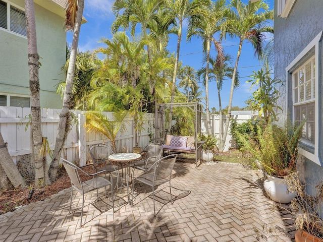 51 NE 24th Street 4, Wilton Manors, FL 33305