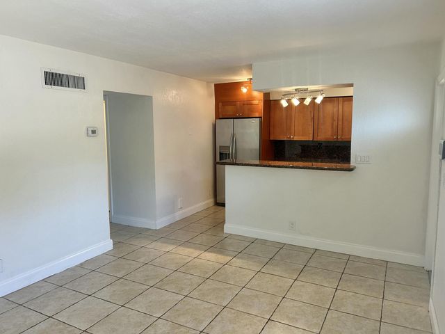 51 NE 24th Street 4, Wilton Manors, FL 33305