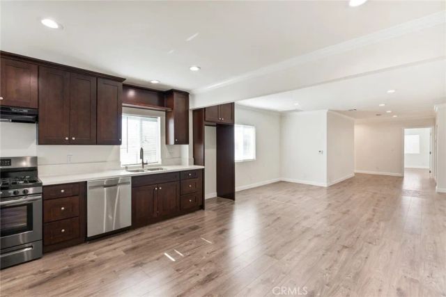 136 N Rampart Boulevard, Los Angeles, CA 90026