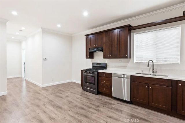 136 N Rampart Boulevard, Los Angeles, CA 90026