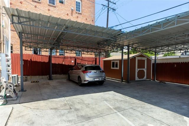 136 N Rampart Boulevard, Los Angeles, CA 90026