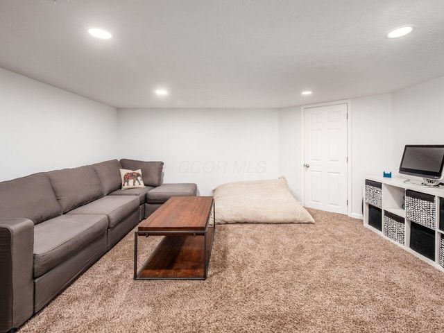 7682 Holderman Street, Lewis Center, OH 43035