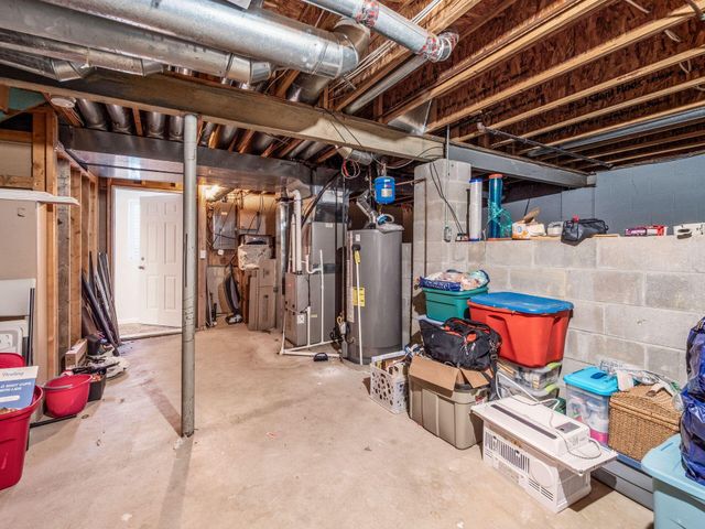 7682 Holderman Street, Lewis Center, OH 43035