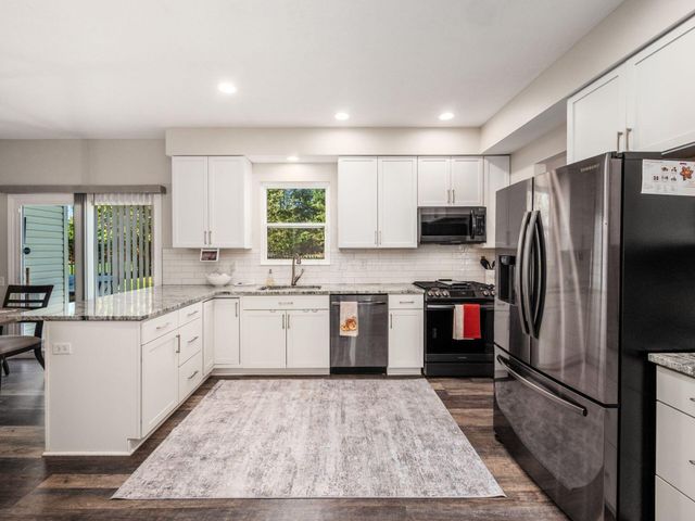 7682 Holderman Street, Lewis Center, OH 43035