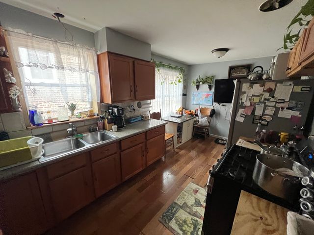 3136 N Oak Park Avenue, Chicago, IL 60634