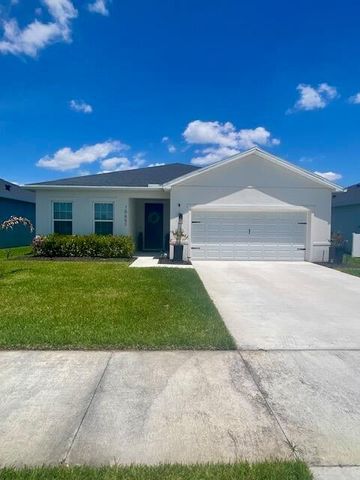 10657 SW Vasari Way, Port St. Lucie, FL 34987