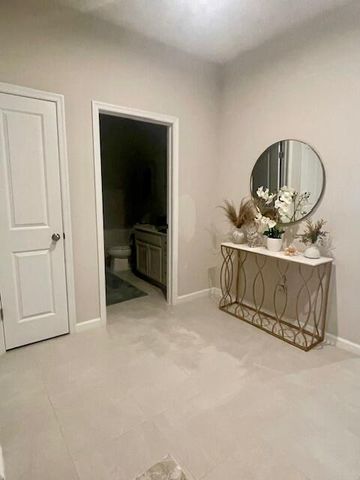10657 SW Vasari Way, Port St. Lucie, FL 34987