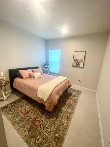 10657 SW Vasari Way, Port St. Lucie, FL 34987