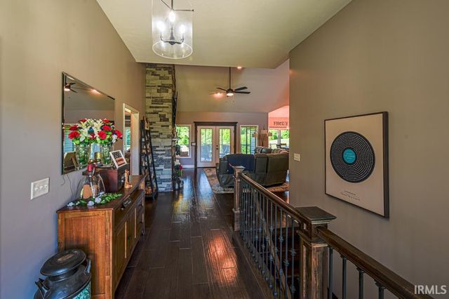 4119 E Oak Ridge Estates, Haubstadt, IN 47639