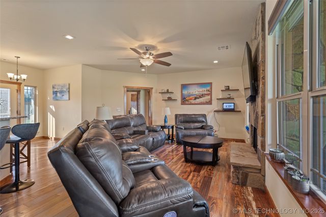 13572 Kaney, Kingston, OK 73439