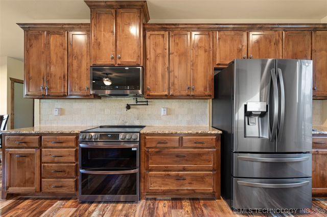 13572 Kaney, Kingston, OK 73439