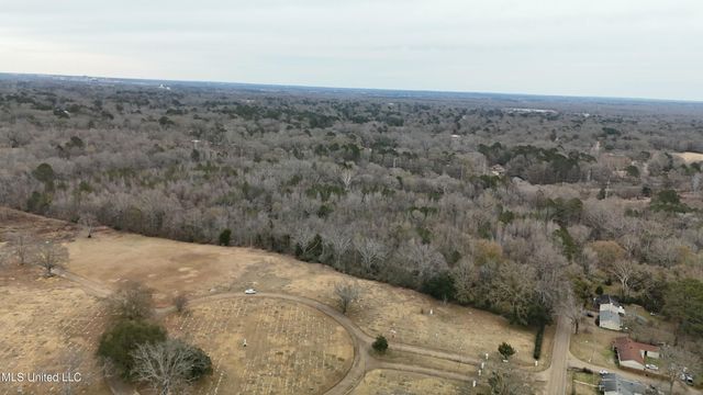 01 Mccluer Road, Jackson, MS 39212