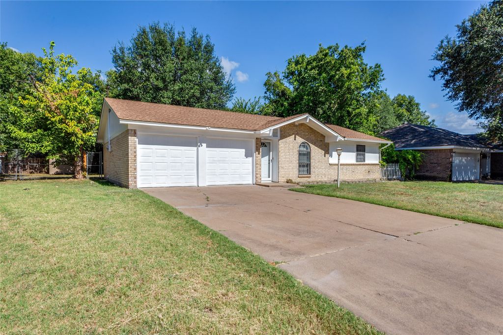 409 Celeste Street, Everman, TX 76140