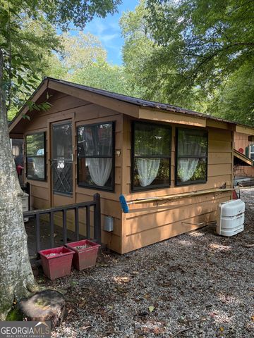 55 Riverside Pl Place, Cleveland, GA 30528
