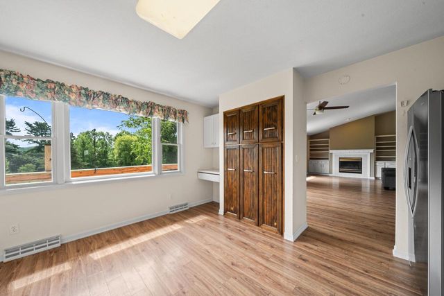 320 Arbor Ridge DRIVE, Delavan, WI 53115