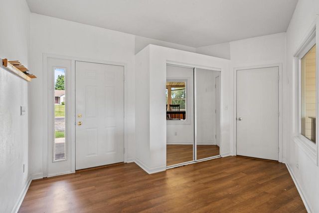320 Arbor Ridge DRIVE, Delavan, WI 53115