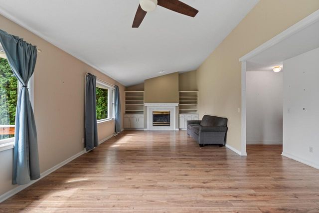 320 Arbor Ridge DRIVE, Delavan, WI 53115