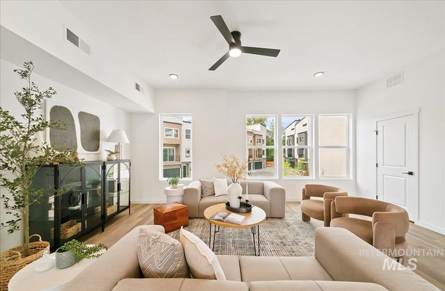 118 E Pennsylvania St, Boise, ID 83706